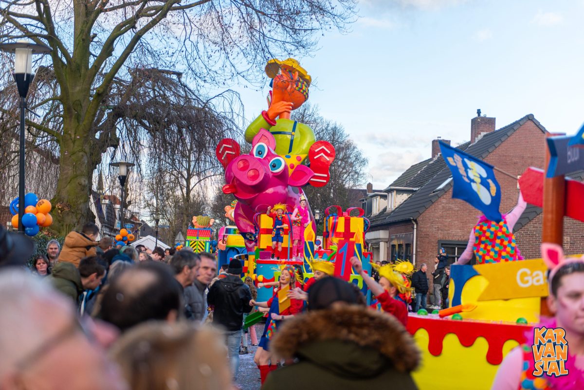 Karvanstal het ultieme carnavalsspektakel uit het Zuiden
