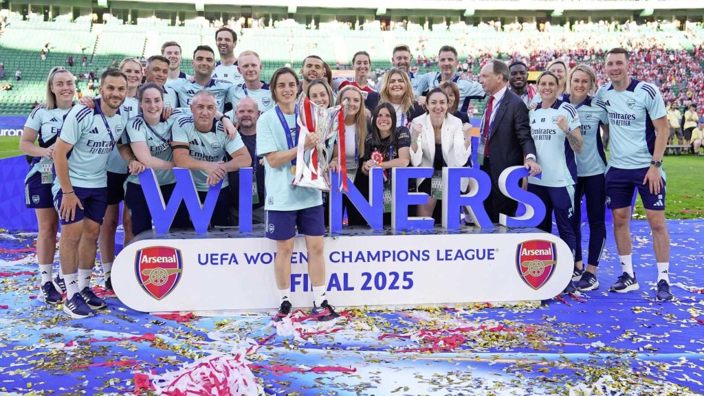 Renée Slegers viert historische zege met Arsenal in Champions League