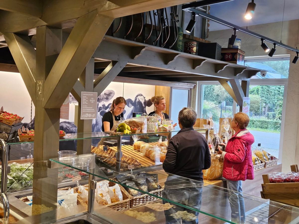 Boerderijwinkel Van De Plak viert 1-jarig jubileum!