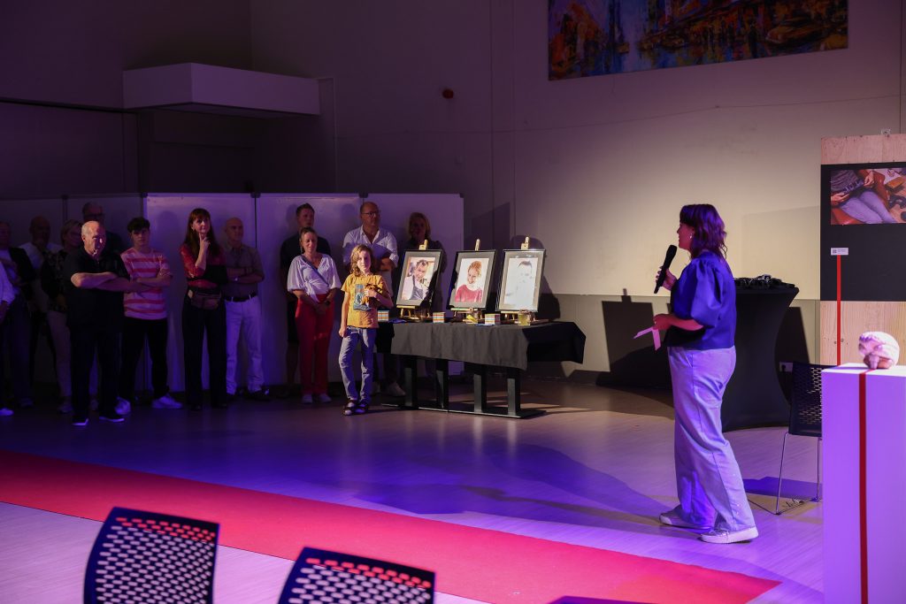 Fototentoonstelling van Anita van de Manakker raakt vele bezoekers in Someren-Eind