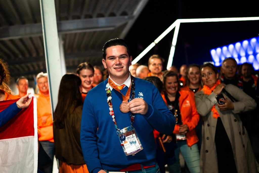 Willem van de Voort behaalt Medal of Excellence bij EuroSkills 2025