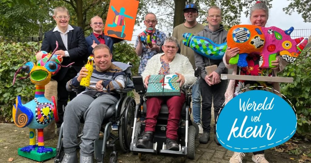 Kleurrijke expositie in Bibliotheek Someren