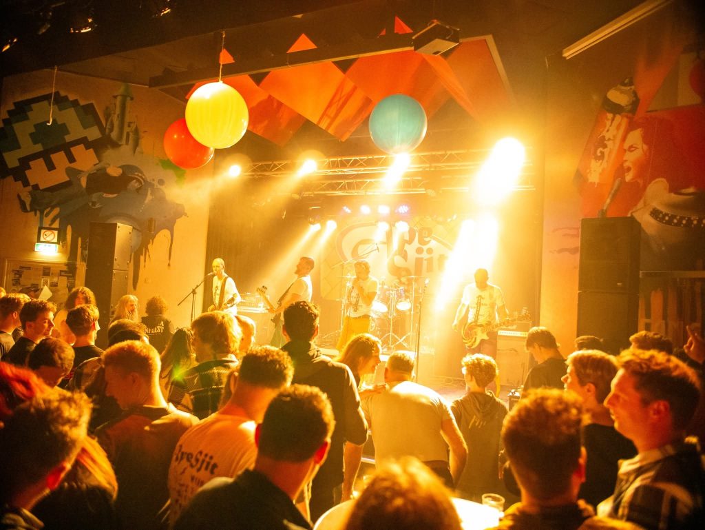 ApeSjit terug met nieuw Brabants Volkslied