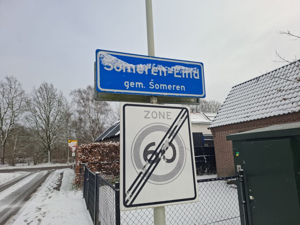 Eerste sneeuw van 2026 in Someren-Eind!