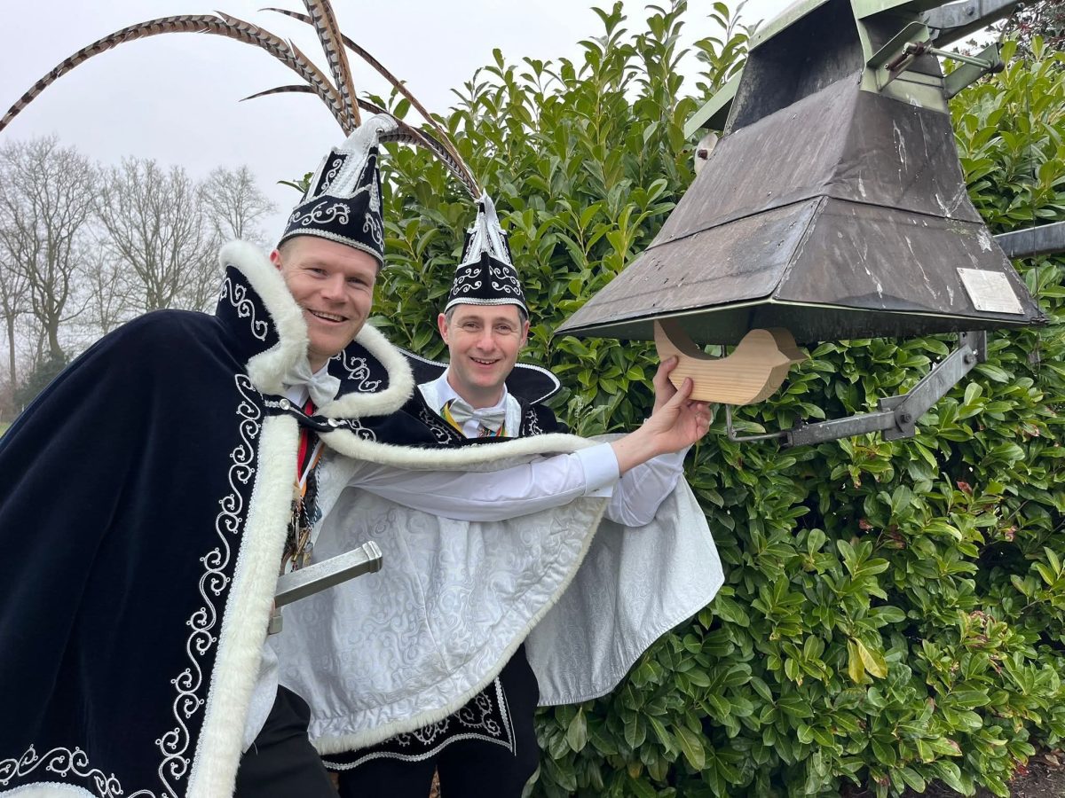 Prinselijk bezoek op schietterrein De Kolenboer